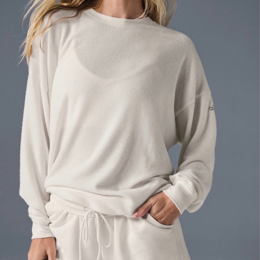 EUC! ALO Yoga Soho Off-White Lounge Sweater